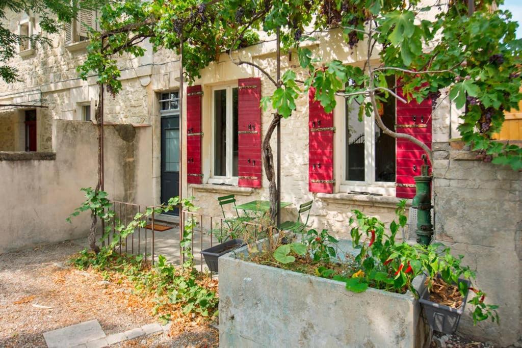 Apartment Mini Maison Ancienne Renovee +parking Avignon