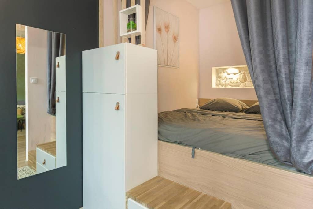 Mini Maison Ancienne Renovee +parking Apartment *